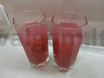 Spanguolių kisielius per 15 minučių pagrindine nuotrauka