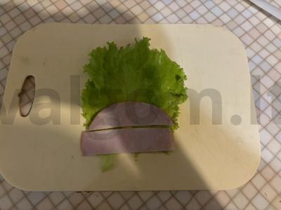 Skani užkanda su salotų lapais Žingsnis 3