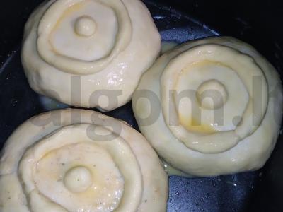 Kepama kiauliena su bulvėmis ir svogūnais tešlos puode oro grilyje Žingsnis 14