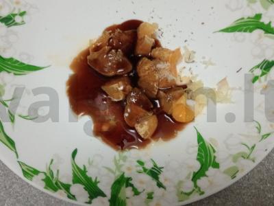 Anties šlaunelė, marinuota mandarinų marinade ir kepta su obuoliu Žingsnis 3