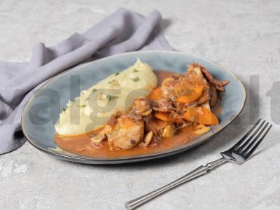 Sultinga vištiena vynuose pagrindine nuotrauka