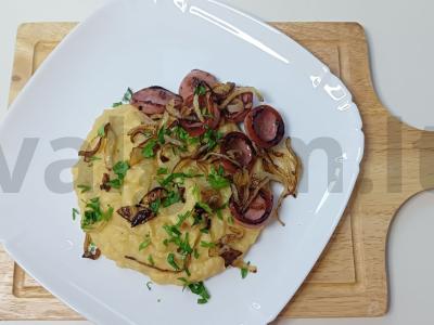 Žirnių piurė su grietinėlėmis pagrindine nuotrauka