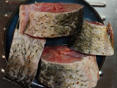 Keptas karpis vakarienei Žingsnis 1