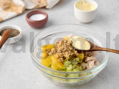 Vištienos salotos su apelsinais Žingsnis 6