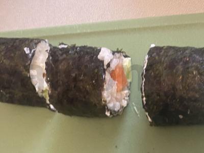 Namų ritinėliai su ryžiais ir lašiša Žingsnis 9