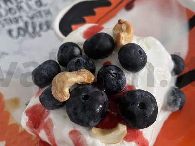 Ledai „Uogų-ir-žemės riešutų sprogimas“ pagrindine nuotrauka