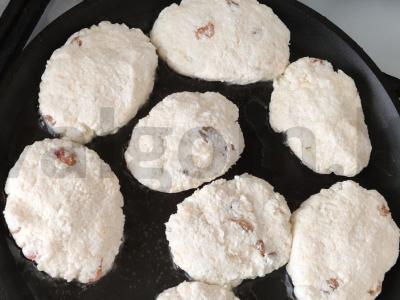 Varškė su razinomis pusryčiams Žingsnis 2