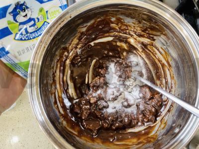 Šokoladinis varškės desertas su sausainiais Žingsnis 3