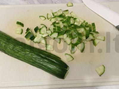 Daržovių salotas su sezamu Žingsnis 1