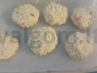 Varškėčiai iš grūdėtos varškės su cukatais Žingsnis 2