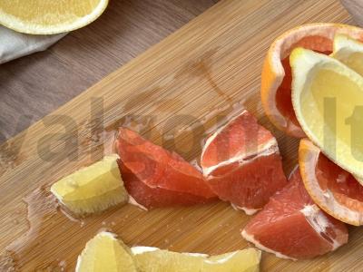 Šildančio arbatos kubeliai su šaltalankiais ir rozmarinu Žingsnis 1