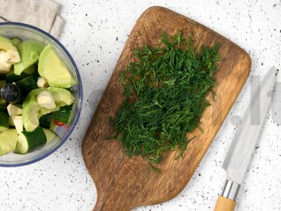 Šaltas agurkų ir avokadų sriuba Žingsnis 3