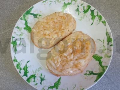 Skrebučiai su svogūnais ir sūriu Žingsnis 5