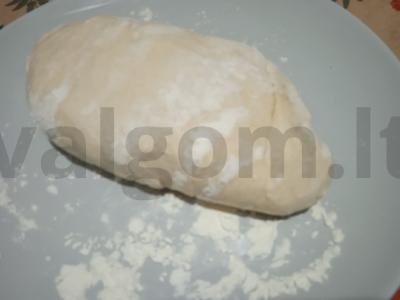 Kibinai su mieliniu tešla, mocarela ir rūkytos dešros Žingsnis 5