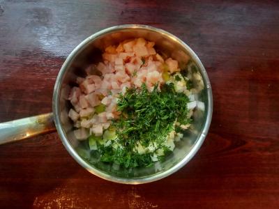 Pjaustytos kotletai su vištiena Žingsnis 2