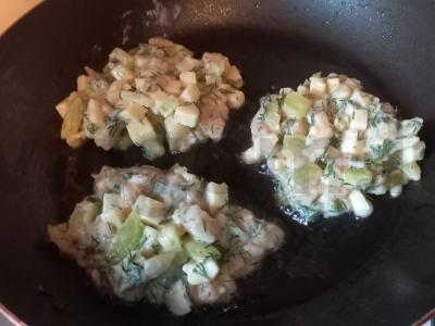 Pjaustytos kotletai su vištiena Žingsnis 5