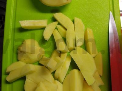 Bulvės oro grilyje su jautienos dešrelėmis ir maasdam sūriu Žingsnis 2