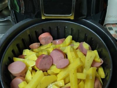 Bulvės oro grilyje su jautienos dešrelėmis ir maasdam sūriu Žingsnis 5