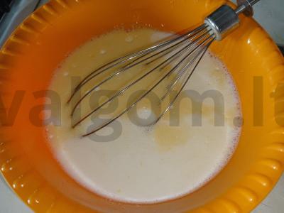 Beigluteniai blynai su sviestu Žingsnis 2