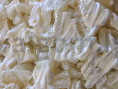 Puikus salotas su konservuotais ananasais ir graikiniais riešutais Žingsnis 3