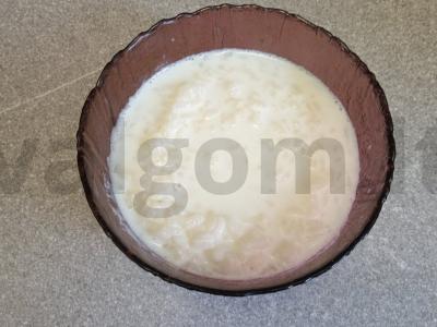 Ryžių košė su kokosų aliejumi, cukatais, razinomis ir riešutais Žingsnis 3