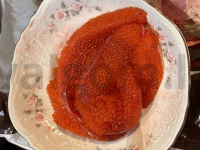 Namų sąlygomis paruošta silpnai sūdyta raudonos žuvies ikra Žingsnis 1