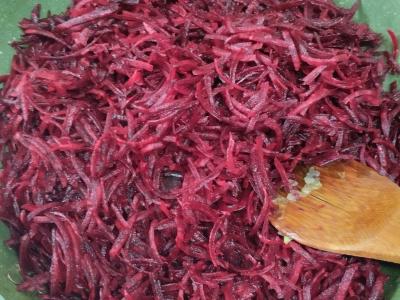 Burokėlių salotas su pomidorų pasta Žingsnis 3