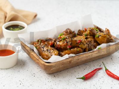 Karališkos sparneliai pagrindine nuotrauka