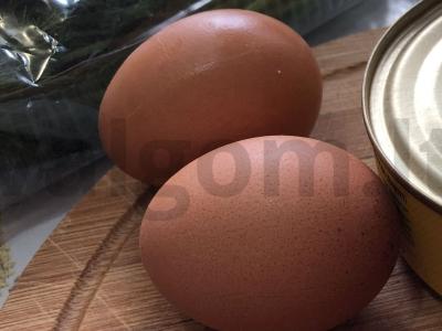 Brusketa su menkės kepenimis ir kiaušiniu Žingsnis 1