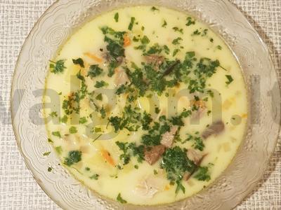 Sūrio sriuba su grybais ir triušiena pagrindine nuotrauka