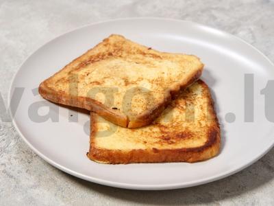 Skrebučiai su kiaušiniu, kumpiu ir sūriu pusryčiams Žingsnis 3