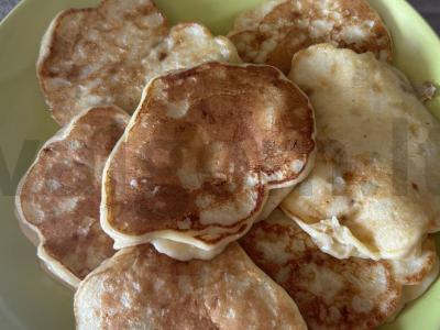 Bananų blynai be cukraus pagrindine nuotrauka