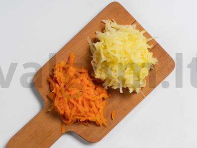 Salotas „Sniego pusnys“ su vištienos krūtinėle Žingsnis 5