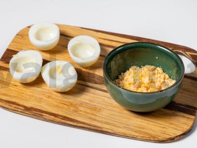 Salotas „Sniego pusnys“ su vištienos krūtinėle Žingsnis 7