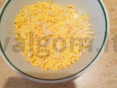 Salotos su vištienos kepenėlėmis ir keptomis morkomis Žingsnis 1