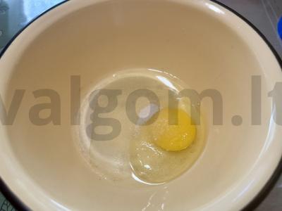 Blynai su suluguni sūriu Žingsnis 1