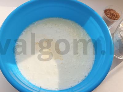 Šokoladiniai blynai su varškės-kokoso įdaru Žingsnis 1