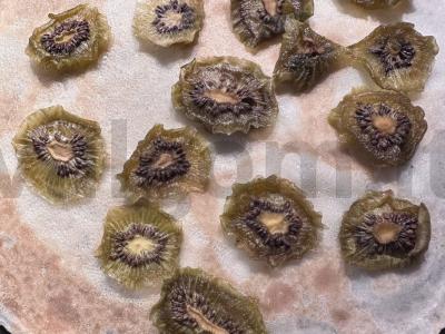 Kreminiai blynai su džiovintais kiviais Žingsnis 5