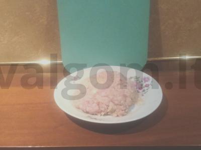 Namų kotletai su česnaku ir svanų druska Žingsnis 3