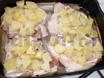 Sultinga kiauliena su ananasu po sūrio kepure Žingsnis 2