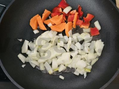 Skani lagman su mėsa ir daržovėmis Žingsnis 3