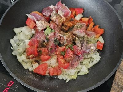 Skani lagman su mėsa ir daržovėmis Žingsnis 4