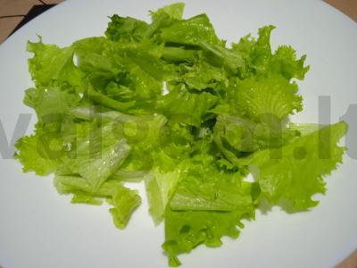 Salotas su traškiais baklažanais, granato sėklomis ir graikiniais riešutais Žingsnis 5