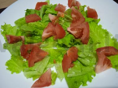 Salotas su traškiais baklažanais, granato sėklomis ir graikiniais riešutais Žingsnis 6