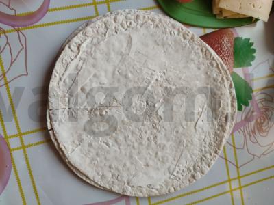 Trikampiai iš lavašo pusryčiams Žingsnis 2