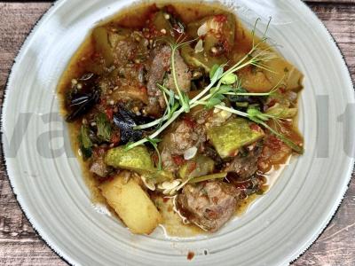 Namų stiliaus kiaulienos troškinys pagrindine nuotrauka