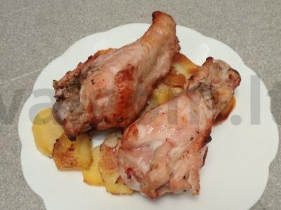 Kalakutų pečiai, marinuoti su kiviais ir kepti su bulvėmis Žingsnis 6