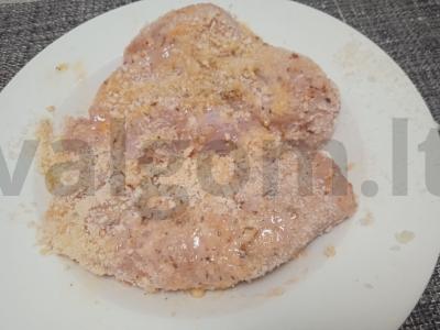 Kiaulienos šnicelis, keptas panko džiūvėsėliuose Žingsnis 3