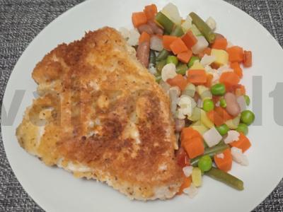 Kiaulienos šnicelis, keptas panko džiūvėsėliuose pagrindine nuotrauka