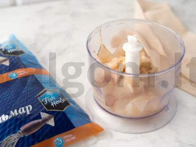 Krevetės iš kalmarų su džiūvėsėliais Žingsnis 2